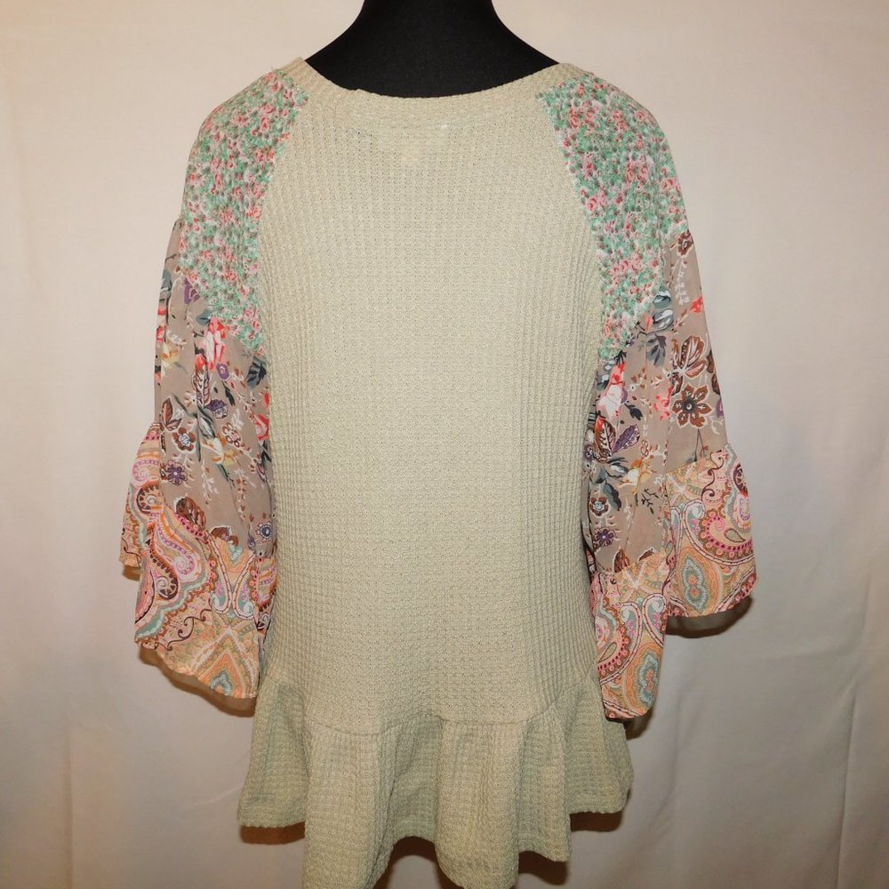 Umgee Peplum Boho Style Top Waffle Knit Floral Bell Sleeves Size Small - Picture 6 of 9